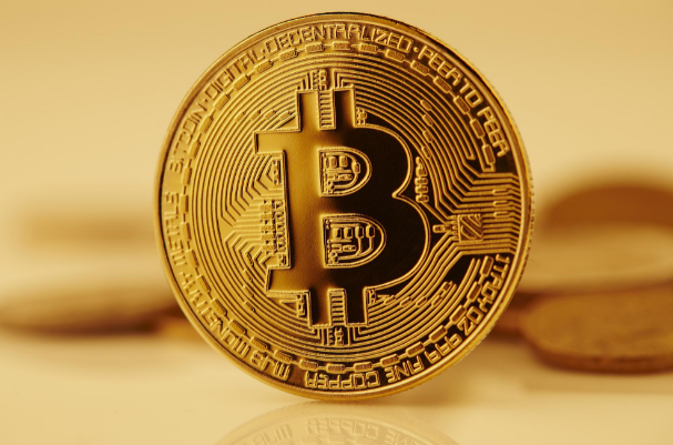 比特币暴跌至91000美元以下，加密货币市场20余万人遭遇爆仓危机_知途无界