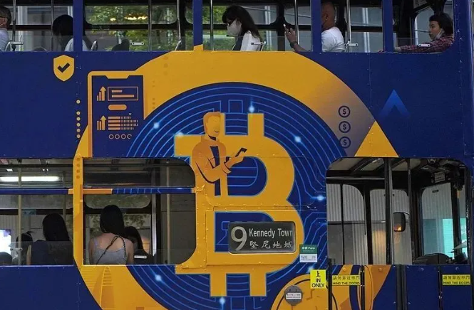 特朗普政策与比特币市场震荡：10万人爆仓事件深度分析_知途无界