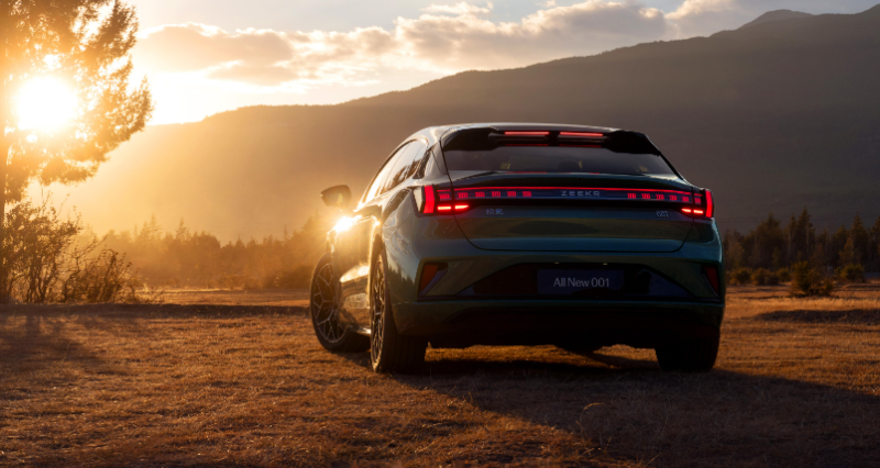 极氪闪电退市:吉利新能源战略的