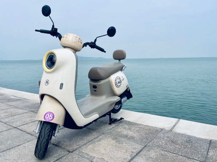 快驴科技IPO真相：寄生超威的”分销商”困局_知途无界