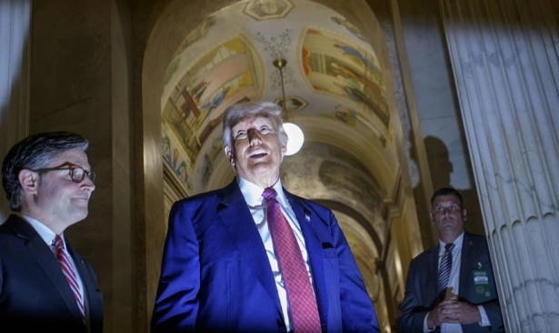 特朗普与加密货币：权力、金钱与道德的交织_知途无界