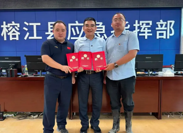 陈光标：争议漩涡中的