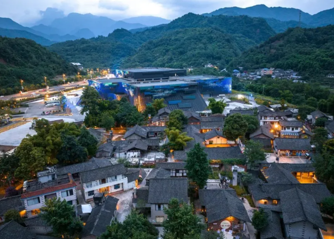 峨眉山A文旅困局深度解析：从《只有峨眉山》看旅游演艺赛道挑战_知途无界