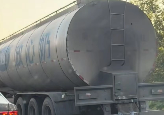 完达山罐车漏奶事件深度分析报告_知途无界