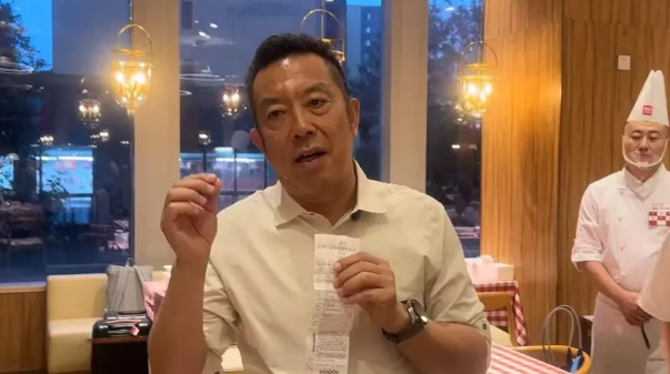 罗永浩与西贝预制菜之争：舆论漩涡中的信任博弈与行业启示_知途无界