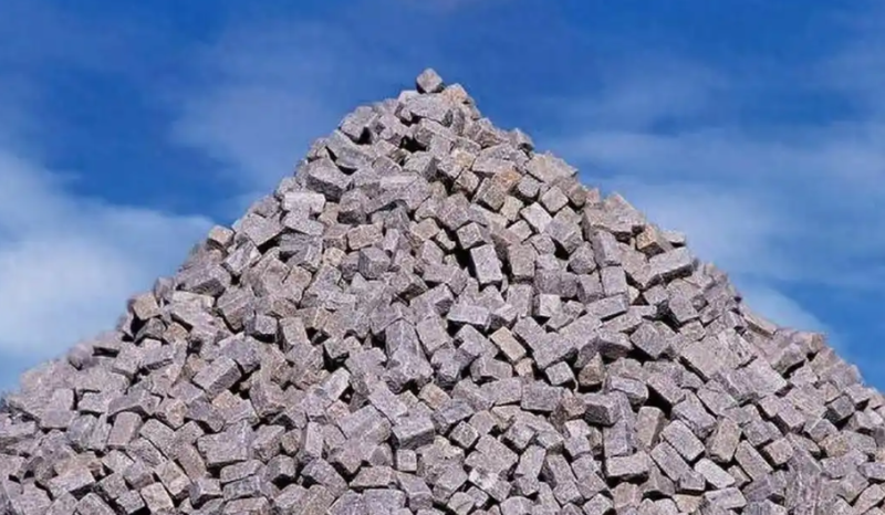 2025年第四季度稀土精矿价格上调：行业景气度回升与盈利拐点显现_知途无界