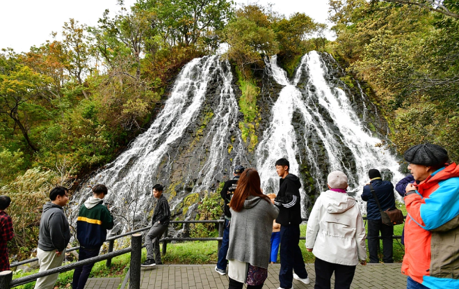 日本涉台错误言论冲击文旅经济：从旅游寒冬到经济连锁反应_知途无界
