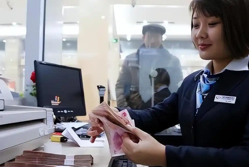 取消“存取款5万登记”：反洗钱从“一刀切”走向“风险为本”的精细化治理_知途无界