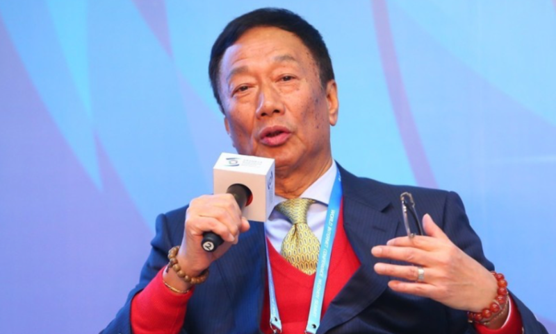 郭台铭的“代工帝国”AI重生：从台湾首富滑落再到登顶，一场关于“宿命”与“突围”的商业叙事_知途无界