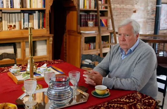 爱马仕继承人150亿美金蒸发：一场“内部锈蚀”引发的财富与人性悲剧_知途无界