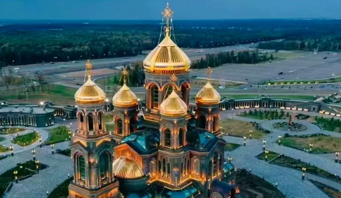 逆势崛起:制裁下的俄罗斯如何实现工业复兴与经济突围?_知途无界