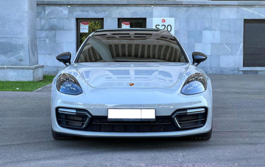 ​保时捷的“凛冬”：从渠道崩塌到转型困局，豪华品牌溢价神话褪色​_知途无界