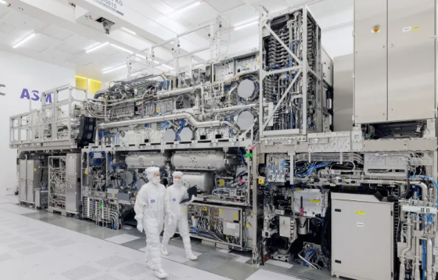 ​ASML 2025财报解析：AI驱动EUV需求爆发，中国占比回落至20%​​_知途无界